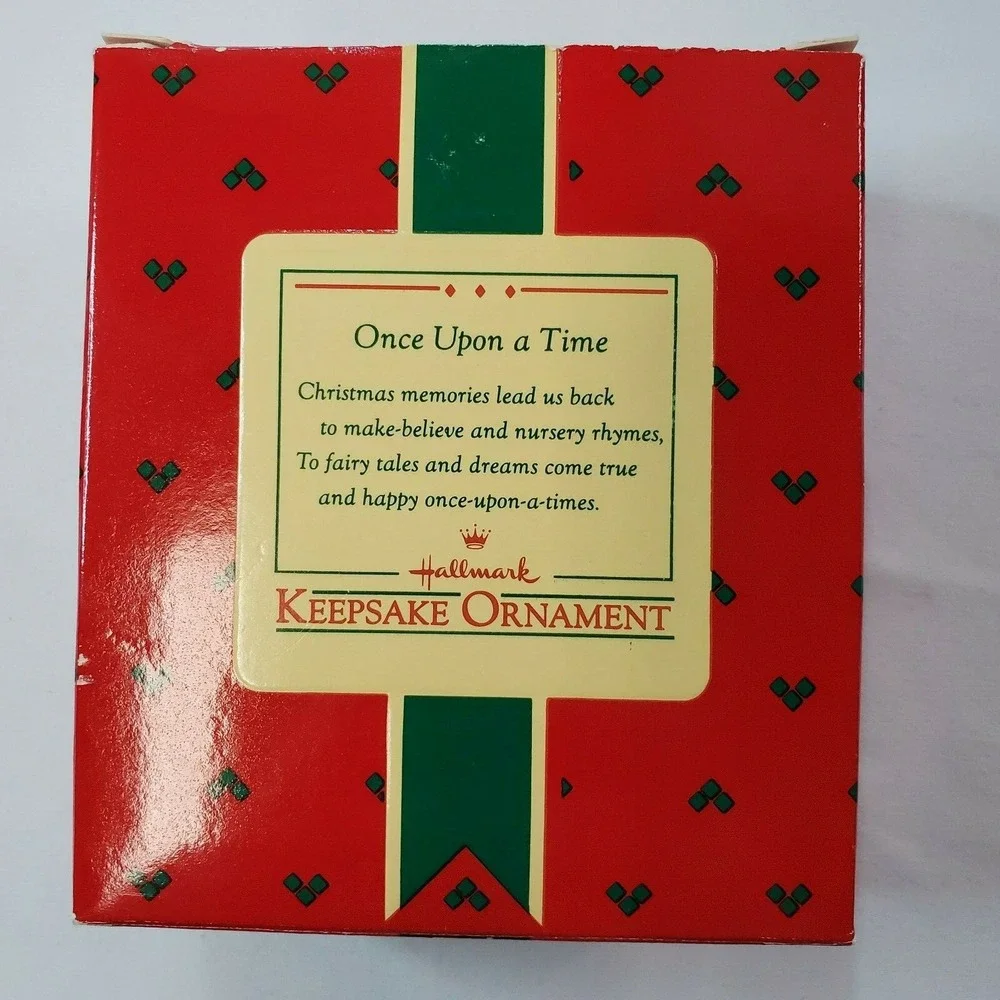 Vintage Hallmark 1985 Children In Shoe Fairytale Christmas Tree Ornament